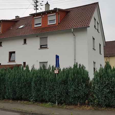 Outletcity Ferienwohnung Apartment 2 Metzingen  Exterior foto