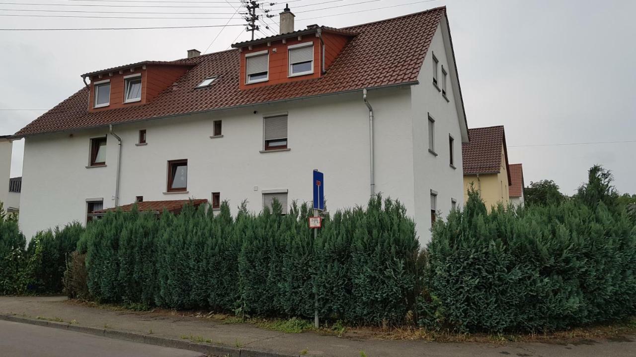 Outletcity Ferienwohnung Apartment 2 Metzingen  Exterior foto