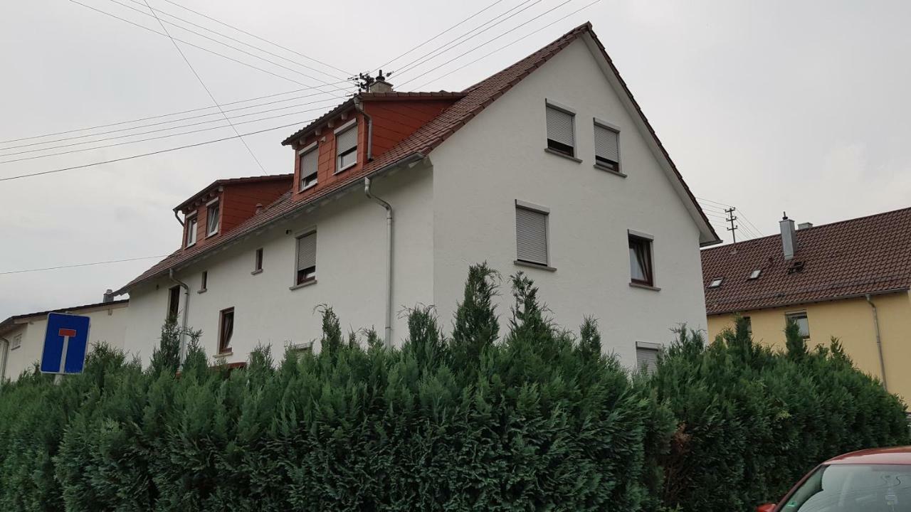 Outletcity Ferienwohnung Apartment 2 Metzingen  Exterior foto